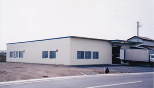 平成2年5月 群馬県勢多郡粕川村に群馬工場開設